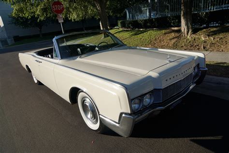 Save $11,410 on 55 deals. . 1967 lincoln continental hardtop for sale